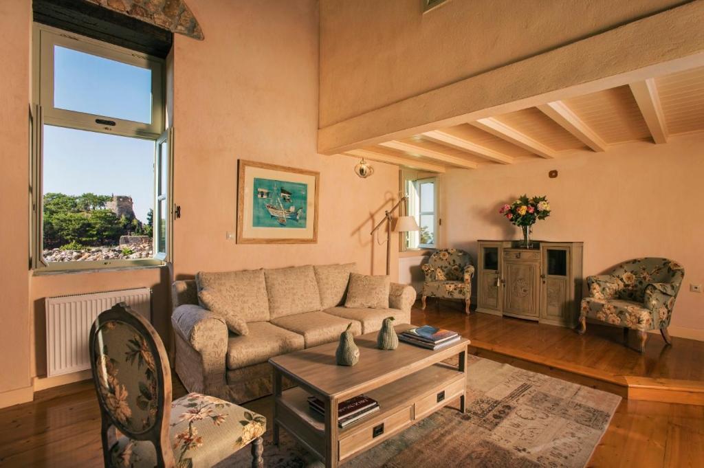 Kyparissia Old Town Lodge With Amazing Sea View Екстер'єр фото